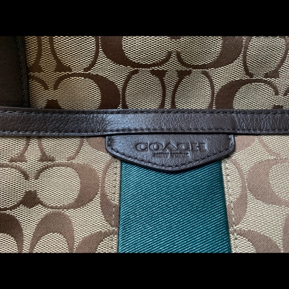 COACH🌟 Purse - Picture 3 of 6